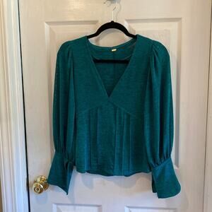 Free People green top